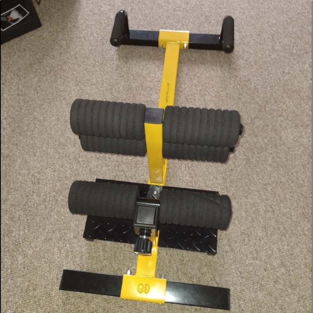 Gym Squat Machine